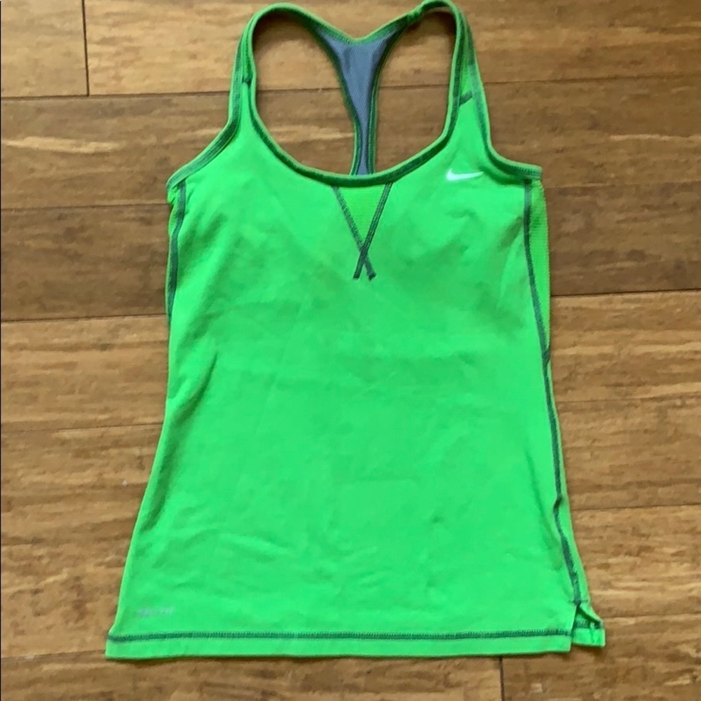 NIKE DriFIT Women Razorback Green Athletoc Tank XS
